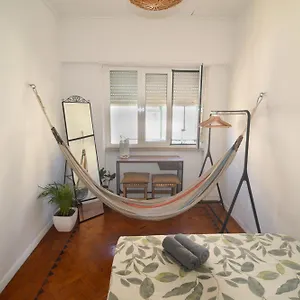 maria-shared-apartment-in-central-lisbon.hotels-lisbon-portugal.com/